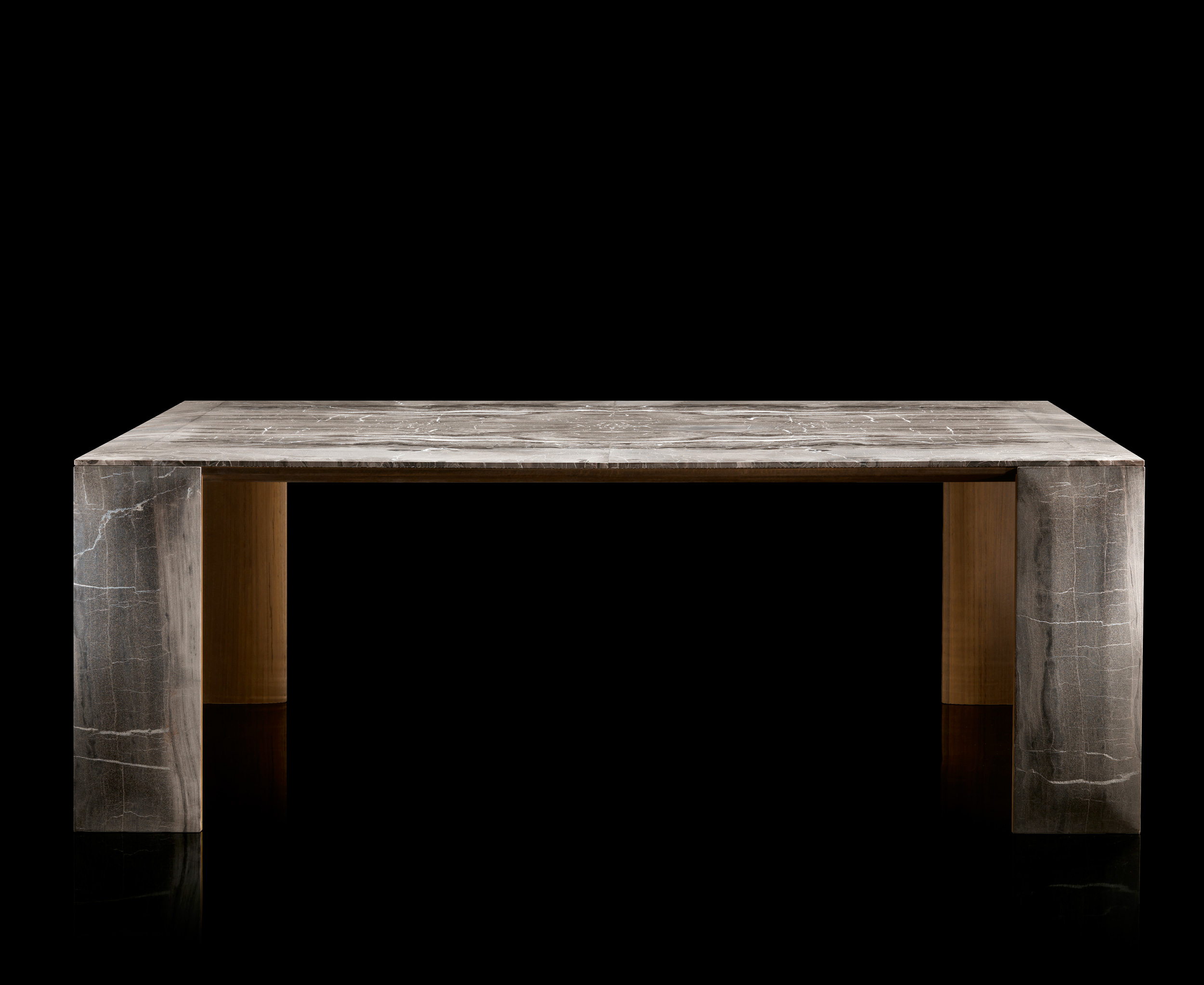 Ly Table Metal