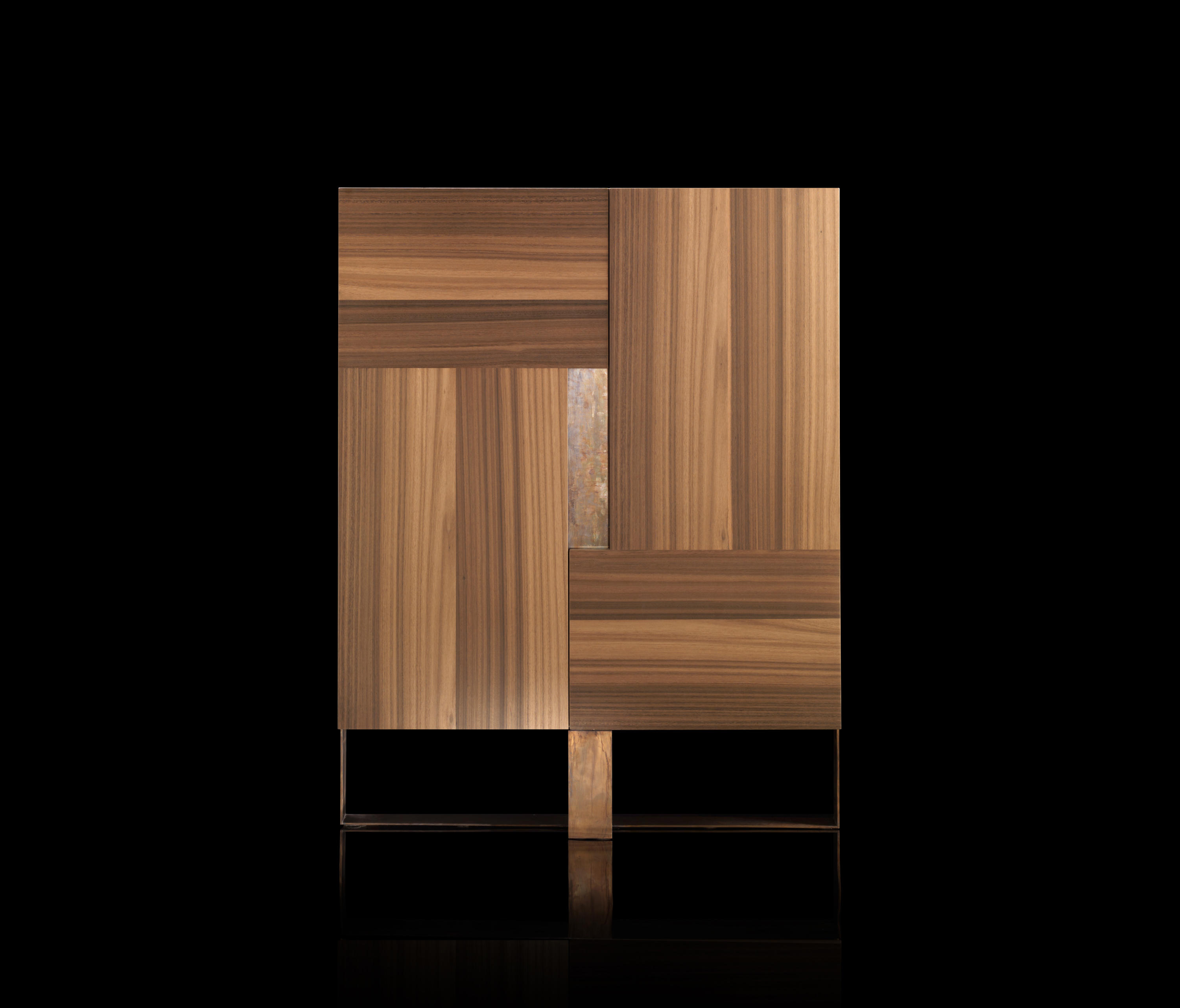 Side L Cabinet Oak Brass