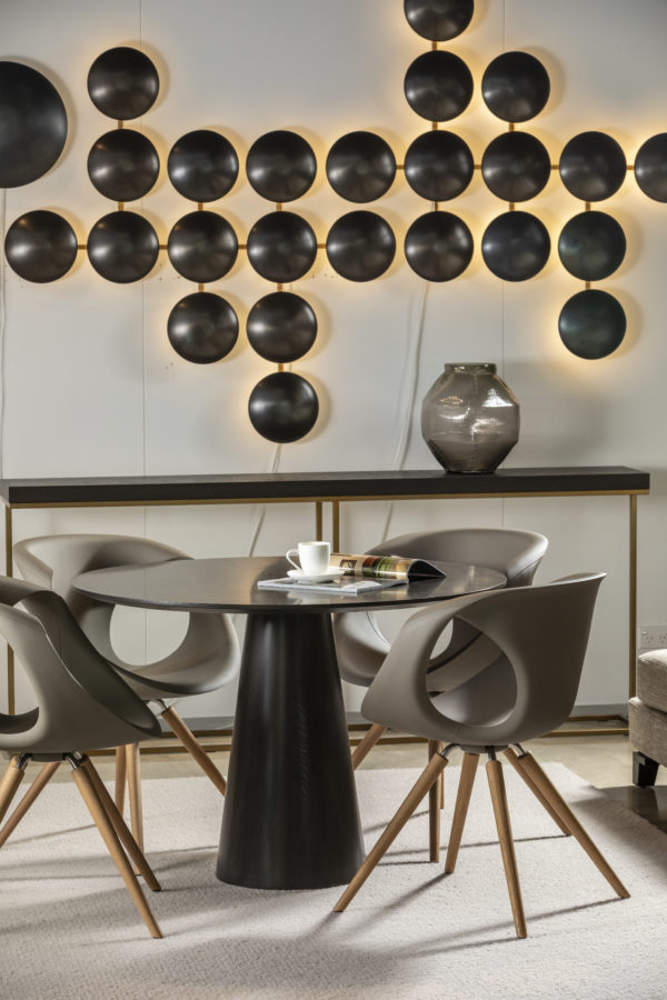 YVES DINING TABLE - Image 4