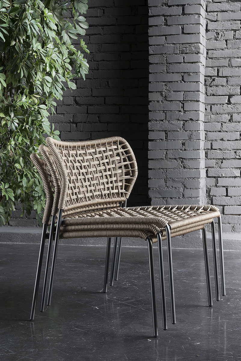 Corda chair