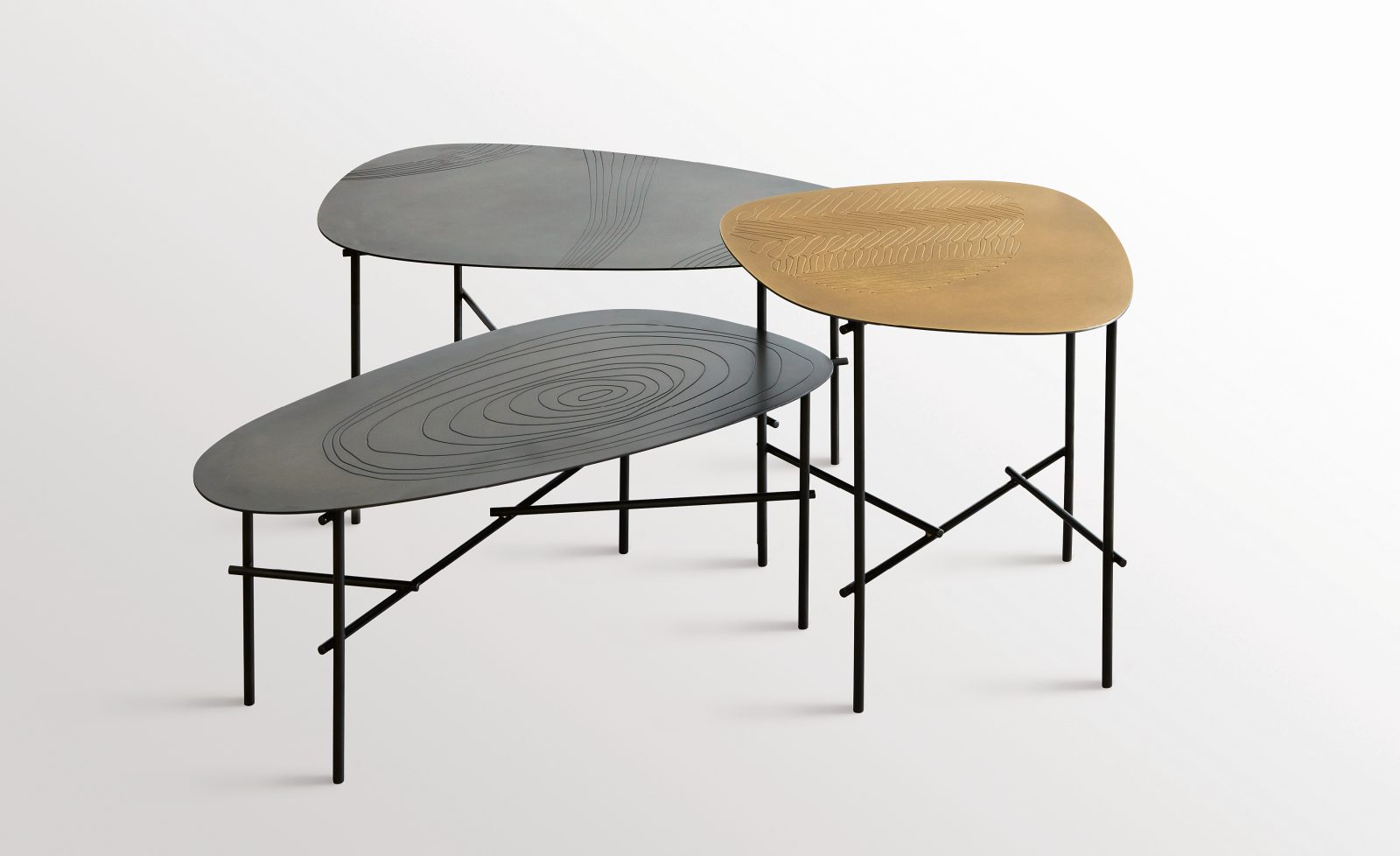 SYRO TABLES photo