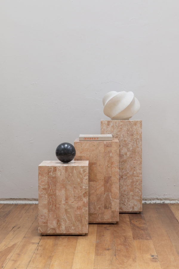 MAGNUS PLINTH - Image 3