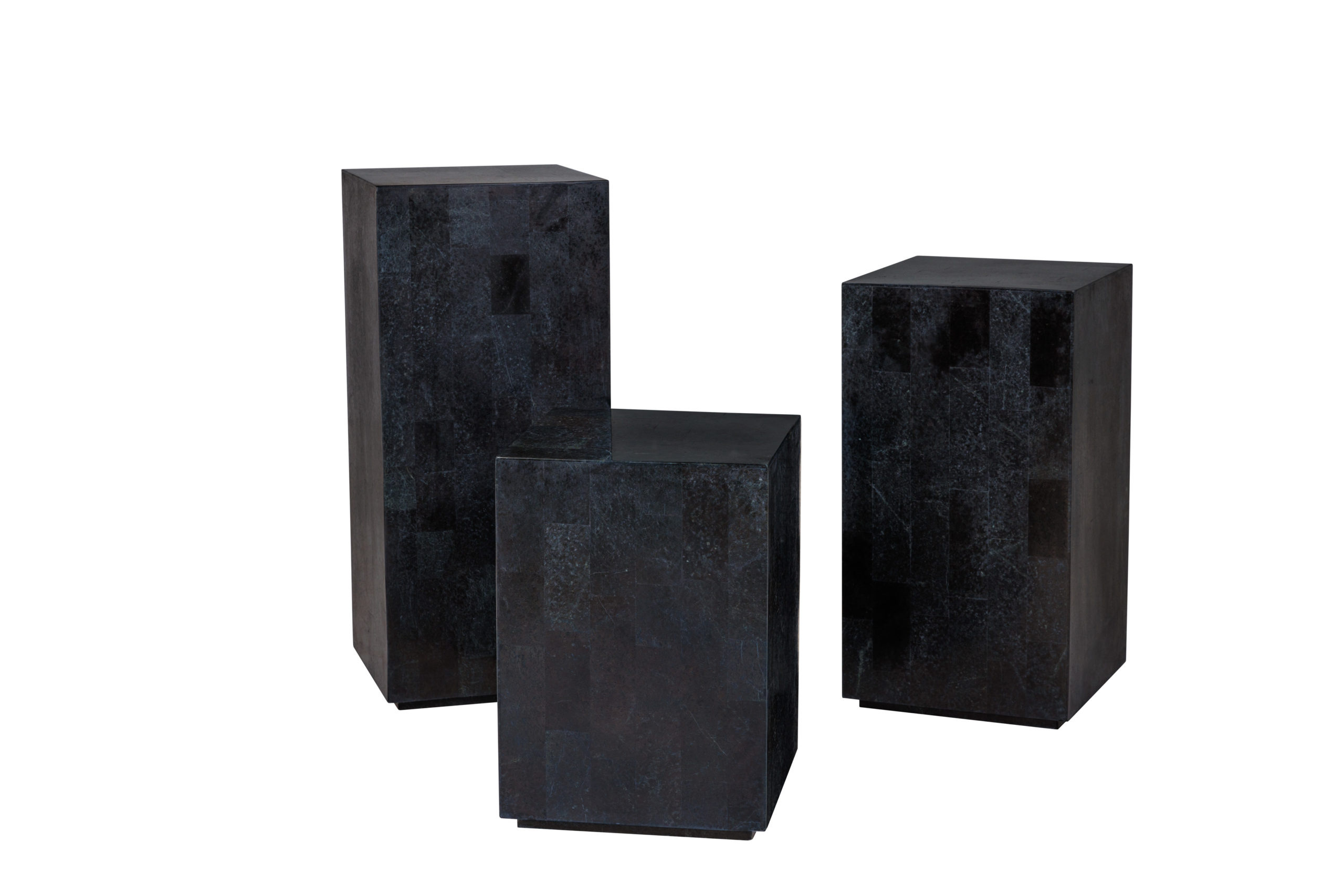 MAGNUS PLINTHS BLACK photo