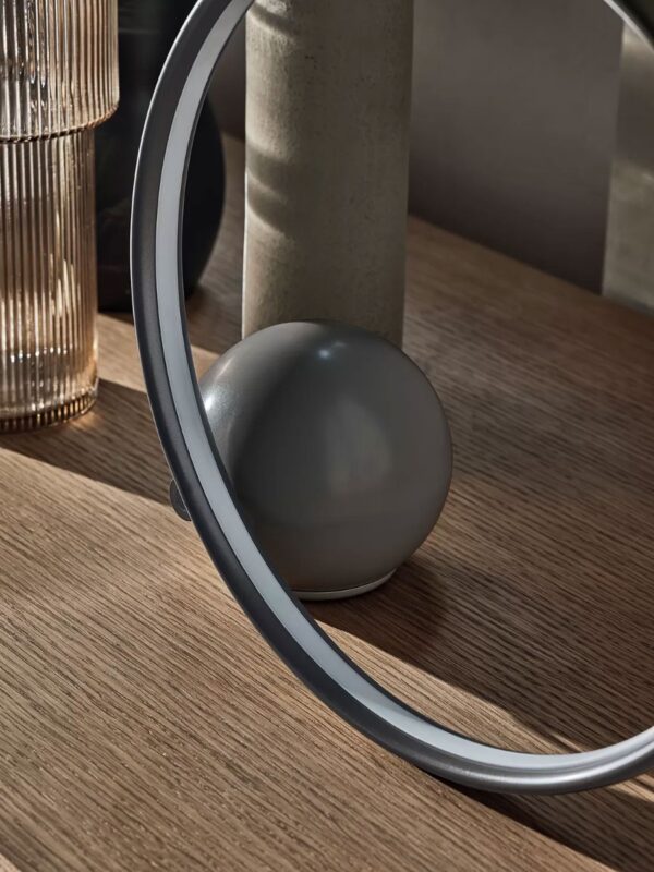 CIRCLE TABLE LAMP - Image 3