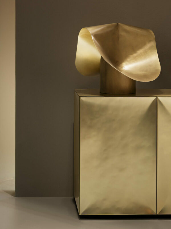 TWIST TABLE LAMP - Image 4